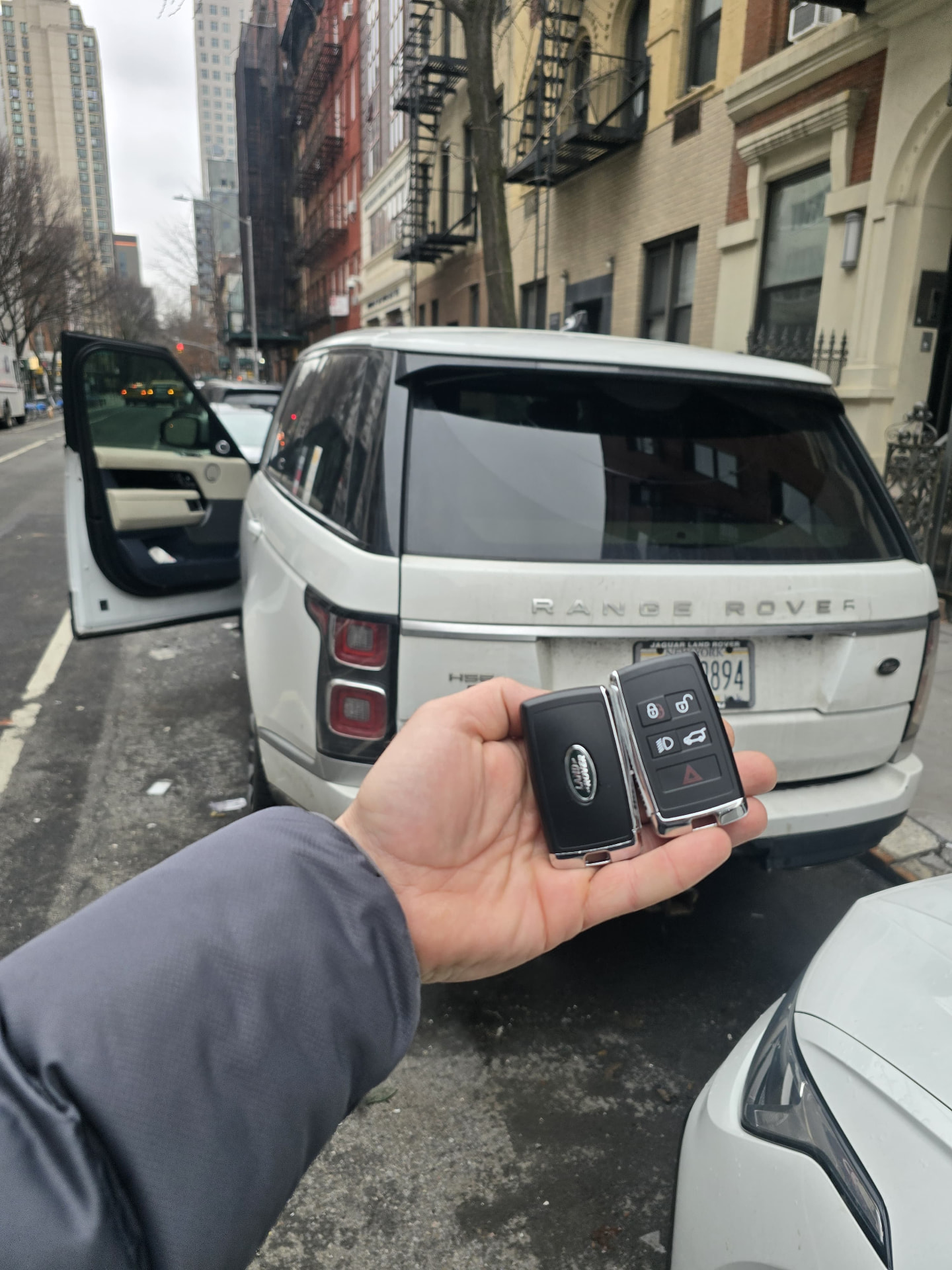 Range Rover keys made curbside in Manhattan