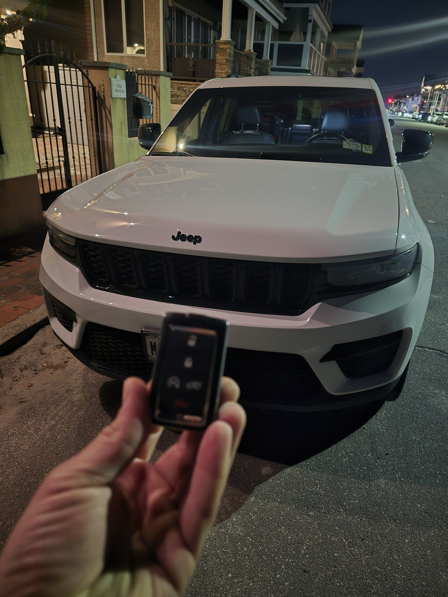 Jeep smart key replacement during an evening service call